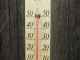 玄関の温度計