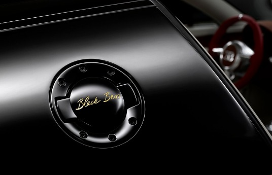 Bugatti-Veyron-Black-Bess-07.jpg
