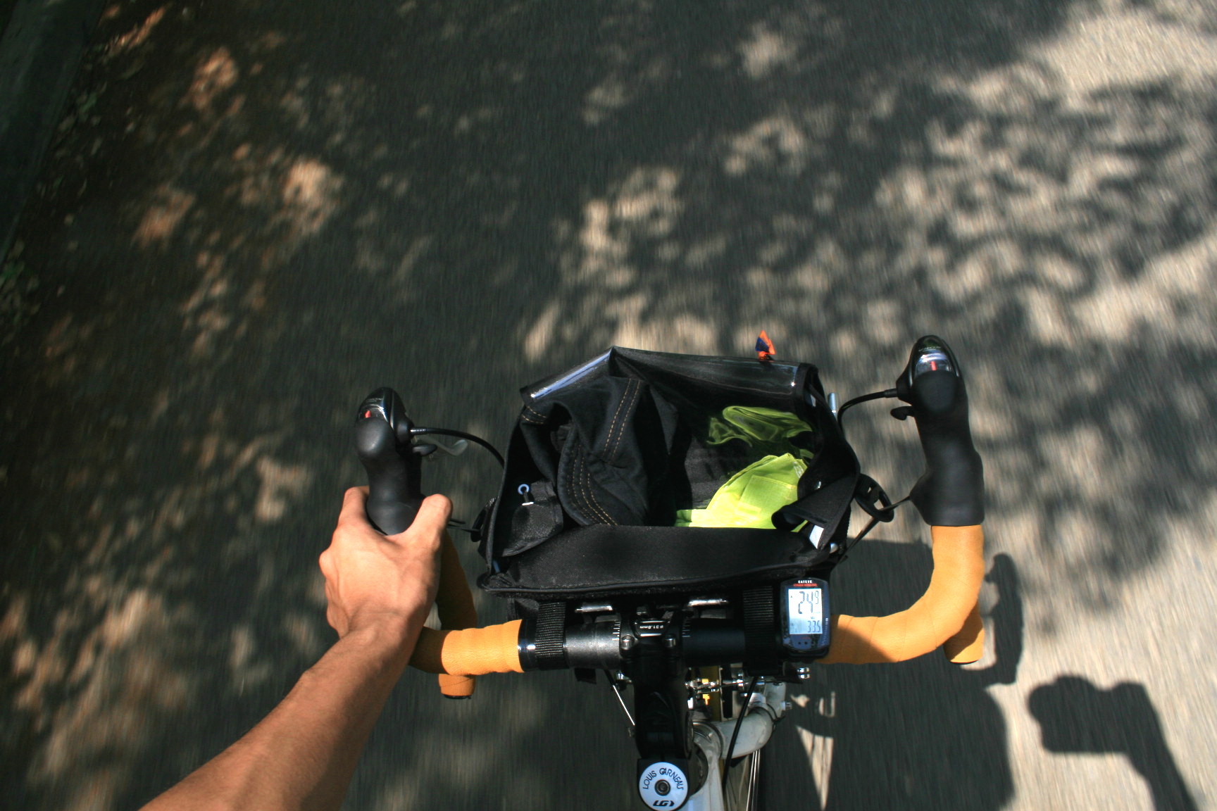自転車旅で使っているバッグ類を紹介するだけの記事「旅情満点 自転車